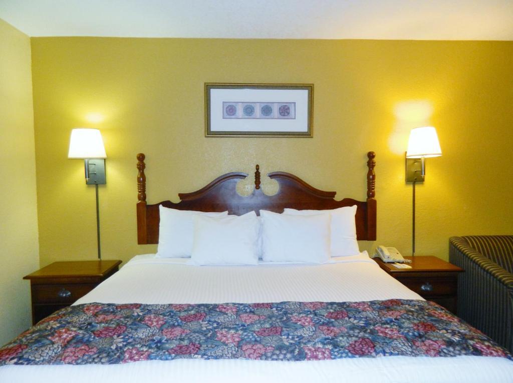 Days By Wyndham Birmingham 3*